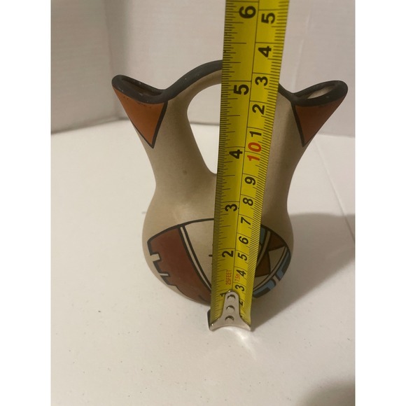 Southwestern design Pottery Wedding Vase Native American Art Decor signed - Picture 7 of 8